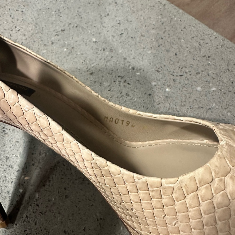 LV Ivory Peep Toe Heels - Picture 4 of 5